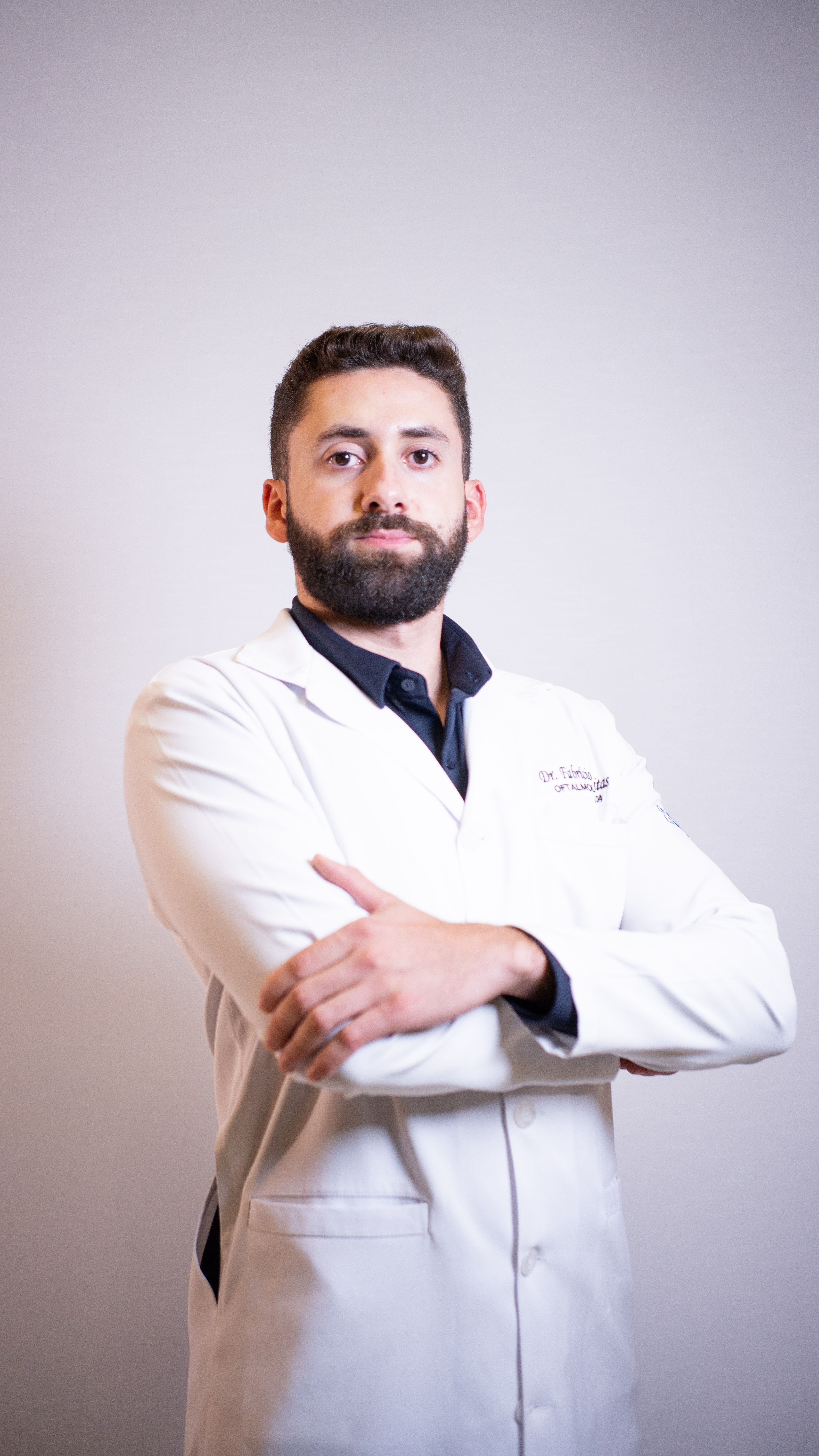 Dr. Fabrício Freitas — Oftalmologista Especialista em Catarata
